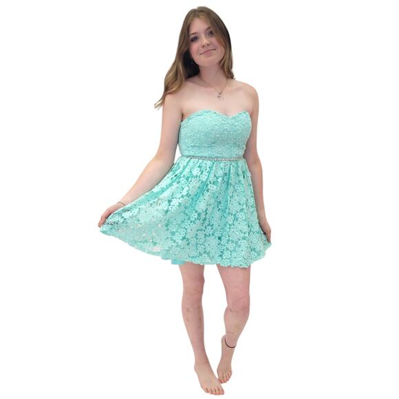 Large Strapless Turquoise Lace Cocktail Short Dress - Picture 4 of 5